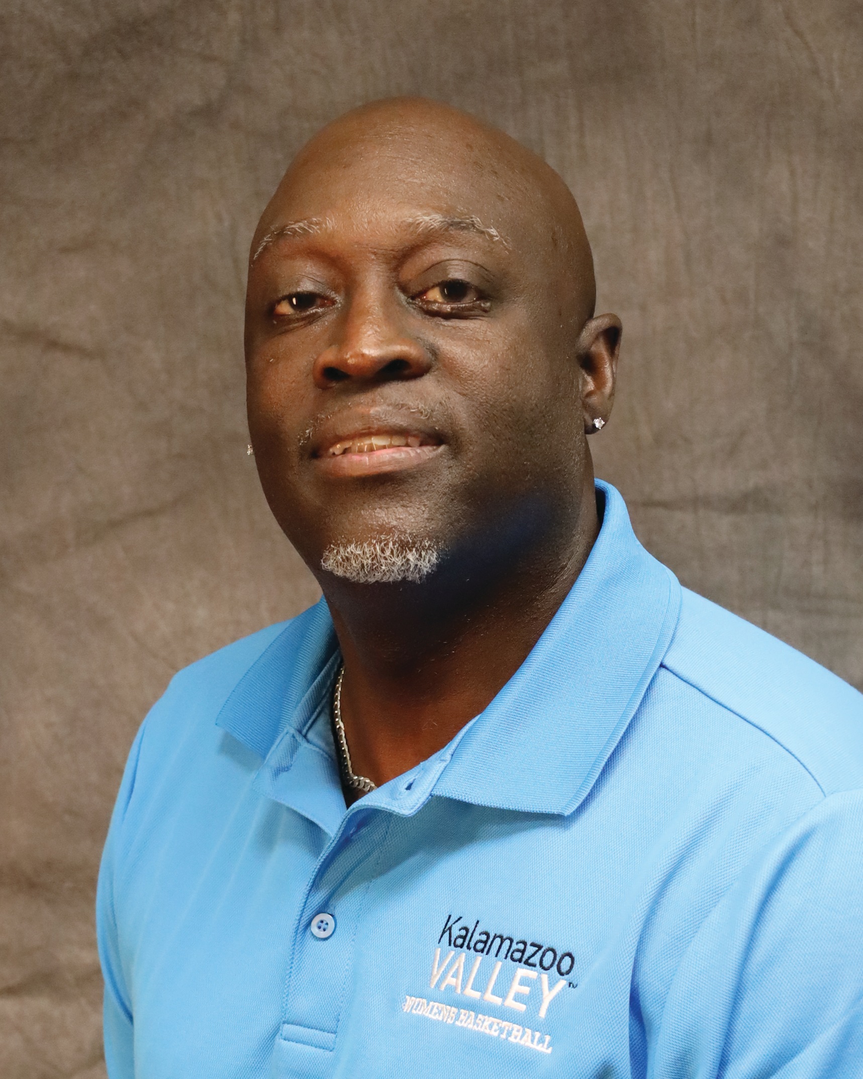 Head Women's Basketball Coach Arom Murrell